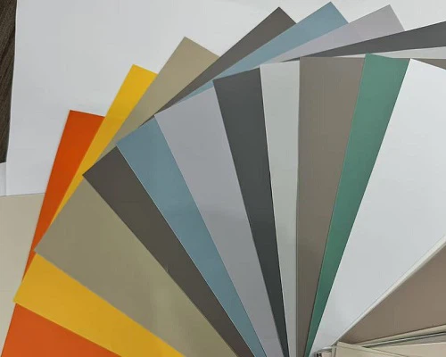 Metāla tekstūras plēve